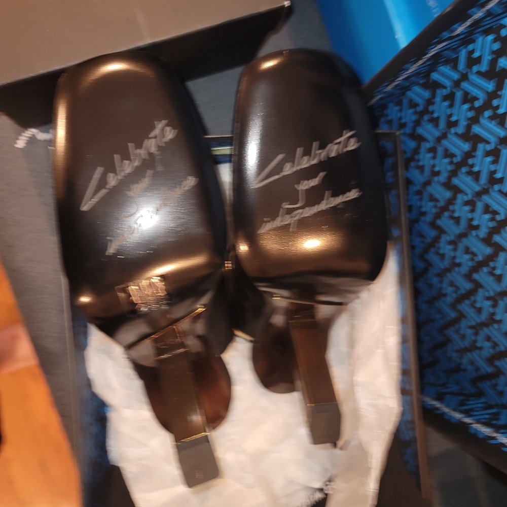 John Fluevog Black Estefan BNIB, Never Worn size 8 - Picture 6 of 6